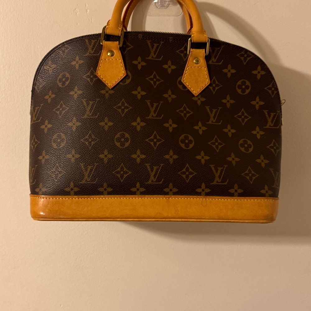 Louis Vuitton Monogram Shoulder Bag in Brown and Tan - Picture 6 of 14